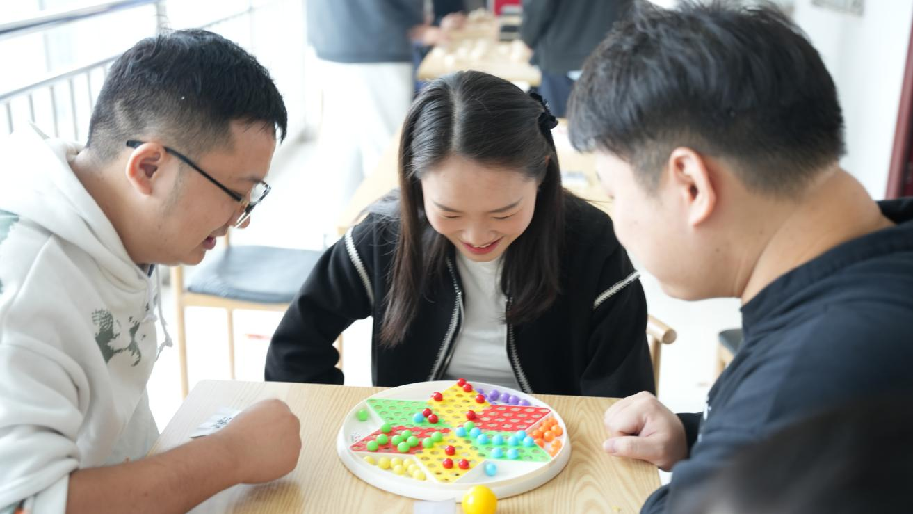 川北公司工会举办“爱岗敬业 歌唱祖国” 工会活动