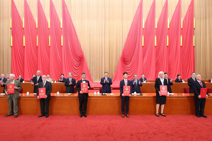 习近平：在国家科学技术奖励大会、两院院士大会、中国科协第十一次全国代表大会上的讲话